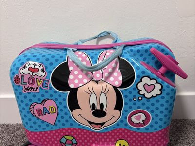 Kids’ ride on suitcase