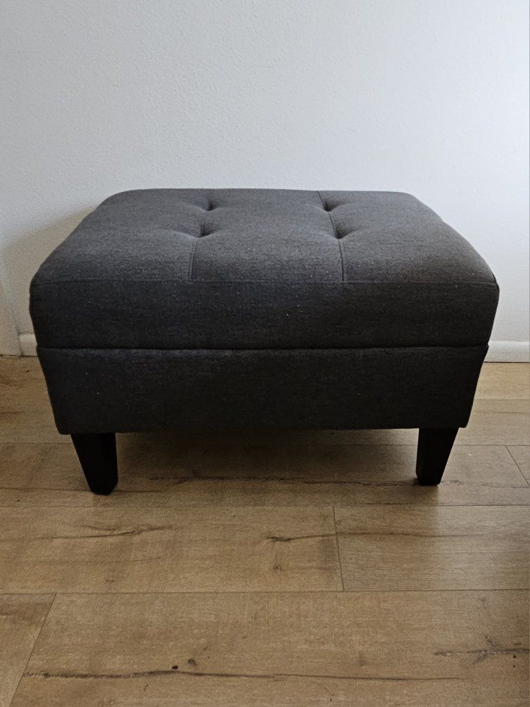 Kamil Charcoal Fabric Upholstery Rectangle Tufted Accent Ottoman with Solid Wood Legs