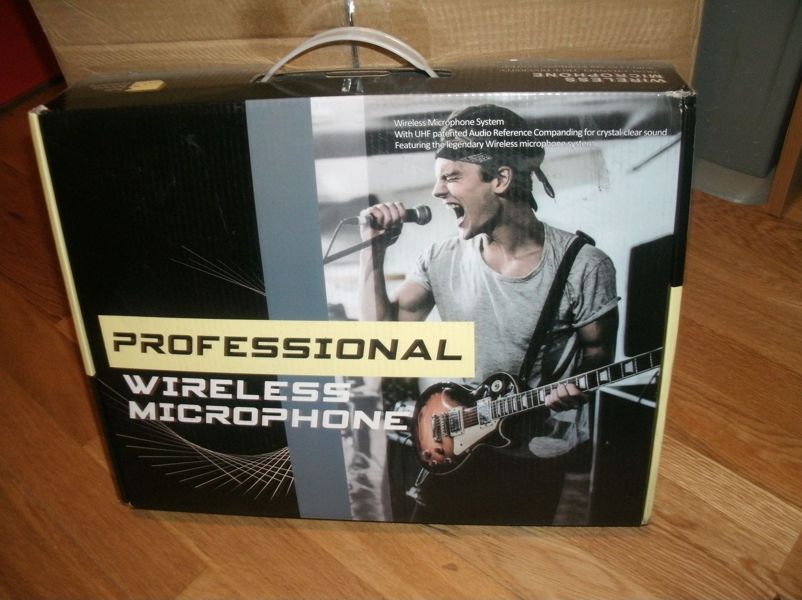 Speaker 15 inch with wireless microphones