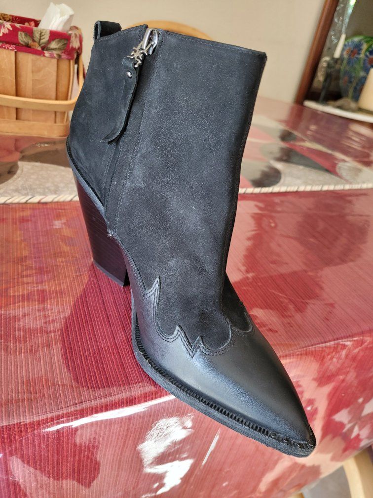 Sam Edelman Black Suede Western Ankle Boots Size 9