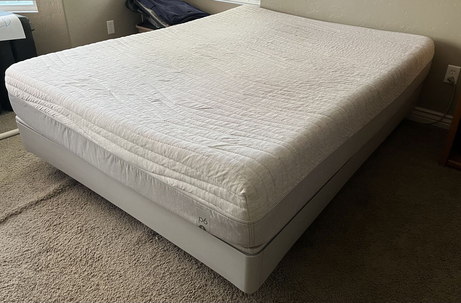 Sleep Number adjustable mattress + frame (Queen)