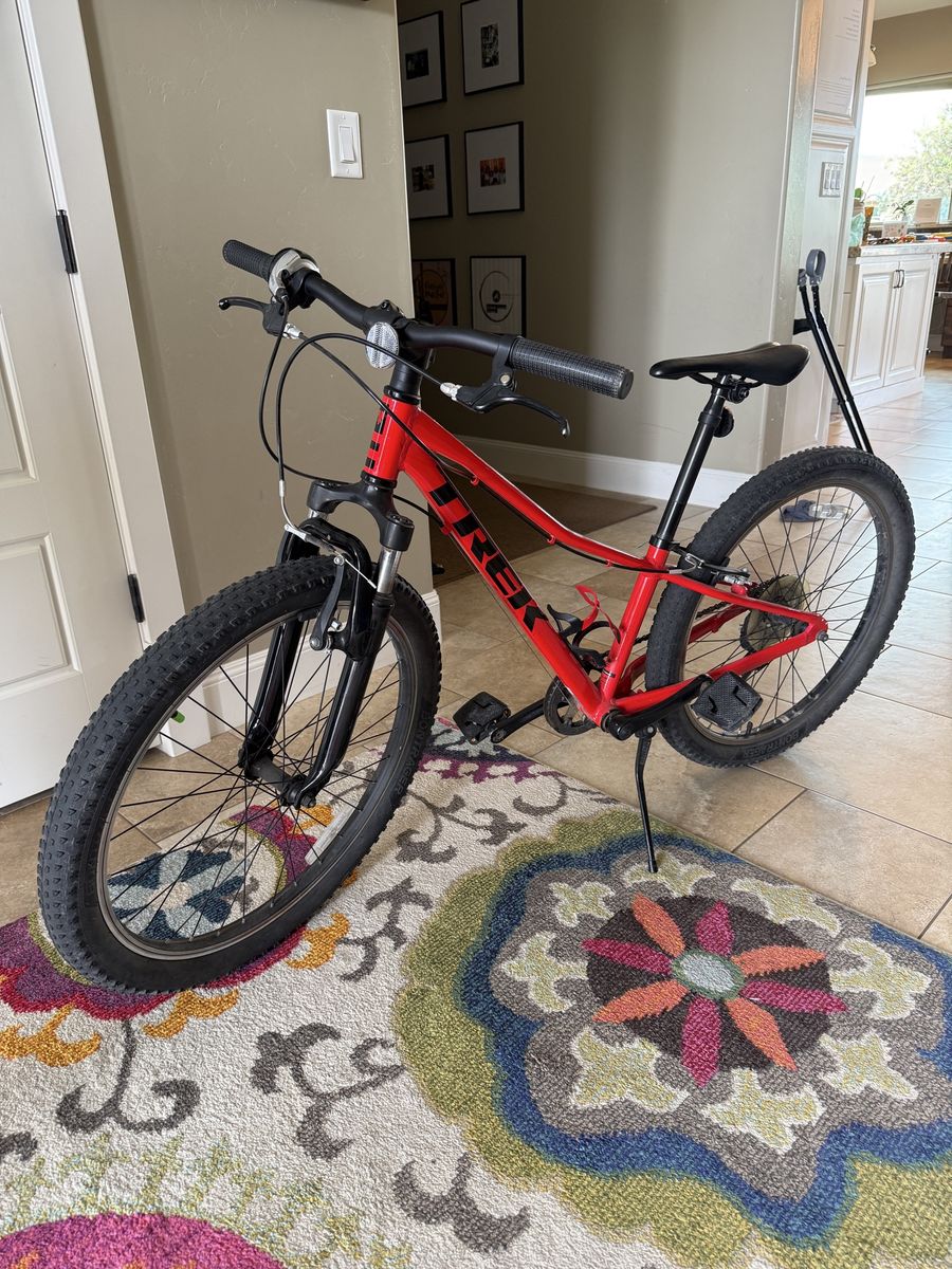 Trek 24 inch mountain bike