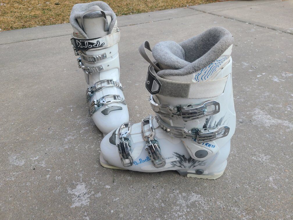 ski boots ladies 25-25.5 W8-8.5