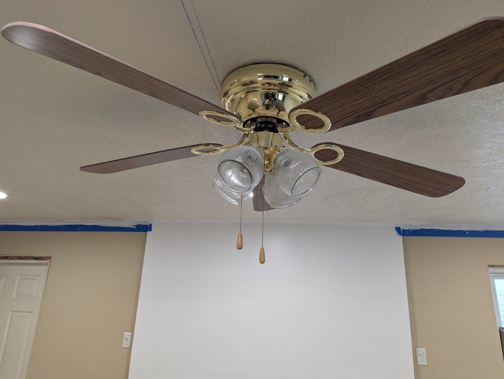 52" ceiling fan with four lights