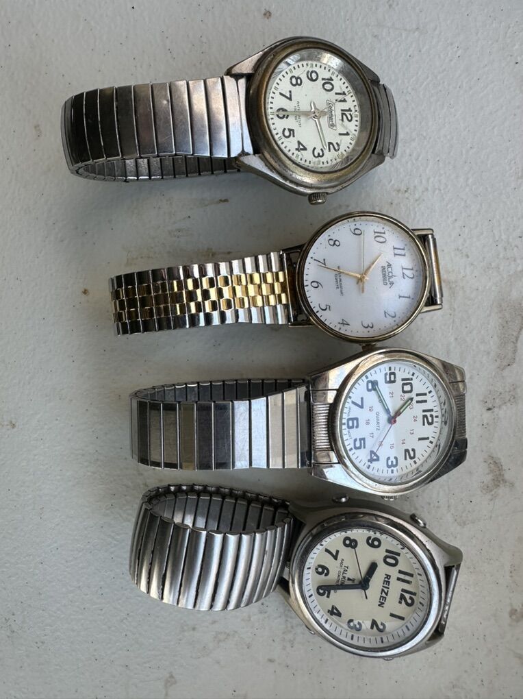 Set Of classic Watches