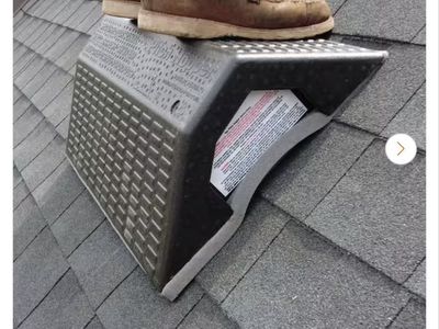 Pitch Hopper Roof Step Platform Pitch Safety Tool brand new