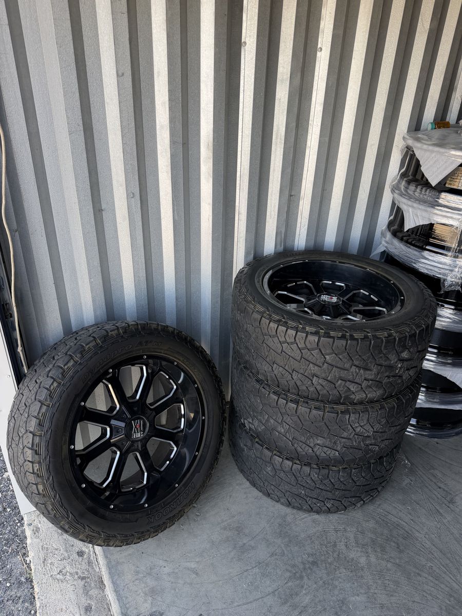 22" XD Series wheel/tires