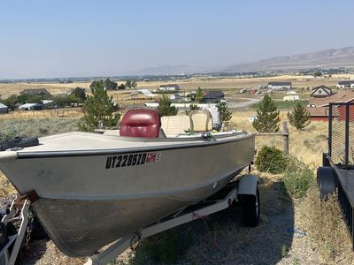 Lund boat with motor New tires best offer