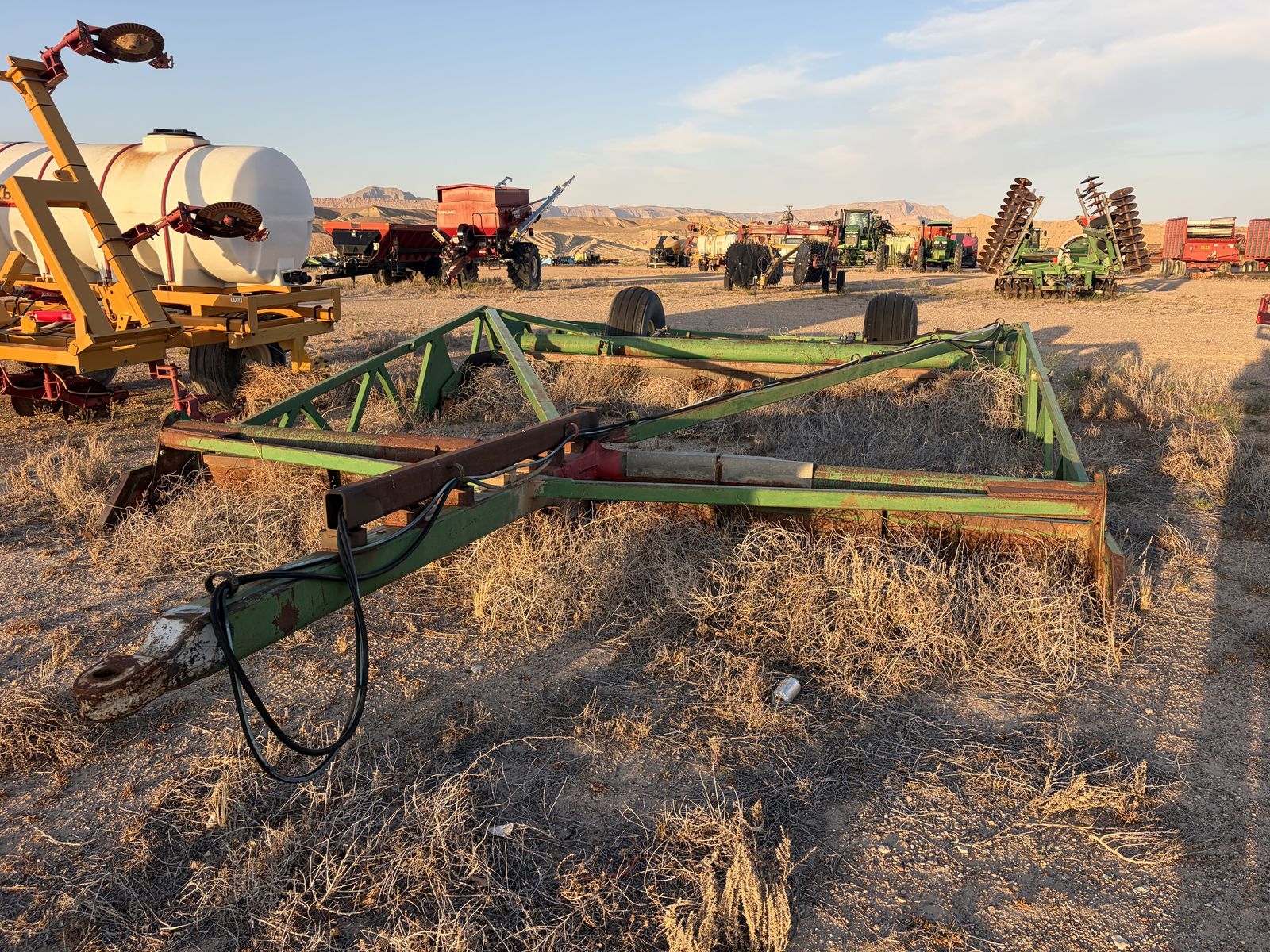 16' Land Plane / Land Level 