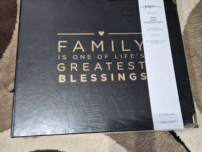 The Paper Studio 12x12 3-Ring Scrapbook Album "Family is one of Life's Greatest Blessings"