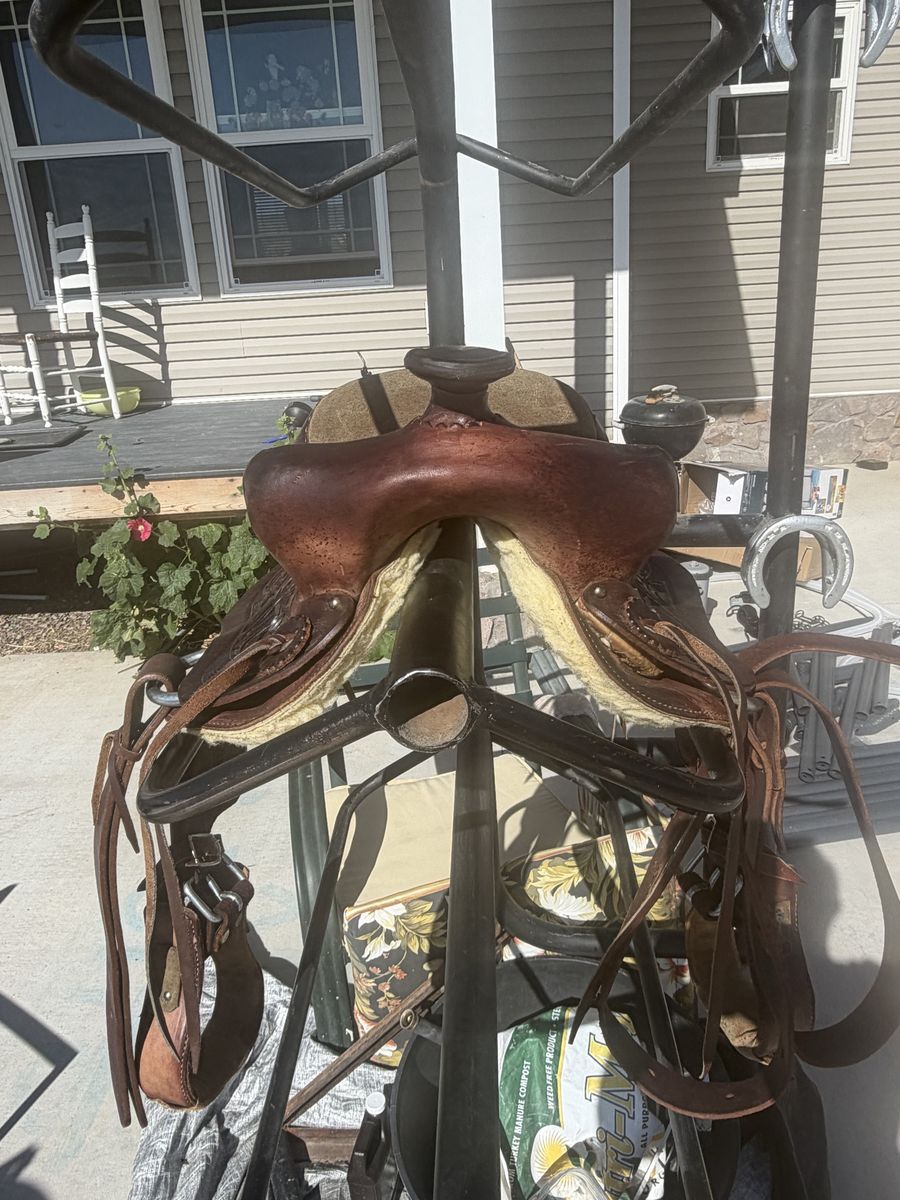 12” kids saddle