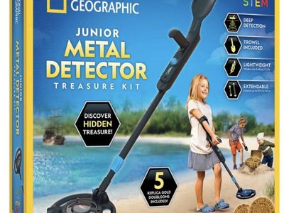 National Geographic Junior Metal Detector Treasure Kit - Deep Detection, Lightweight, Extendable, Trowel & Doubloons