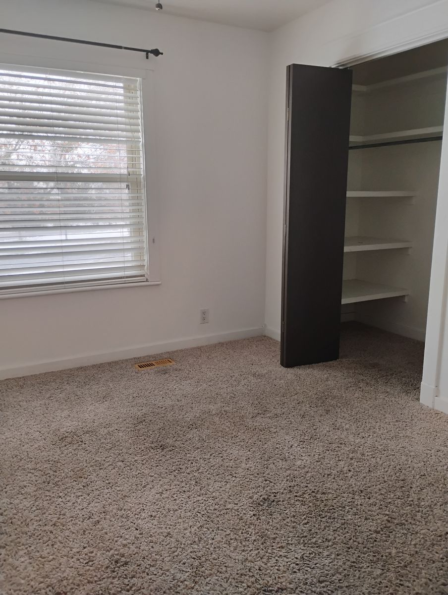 Private bedroom for rent