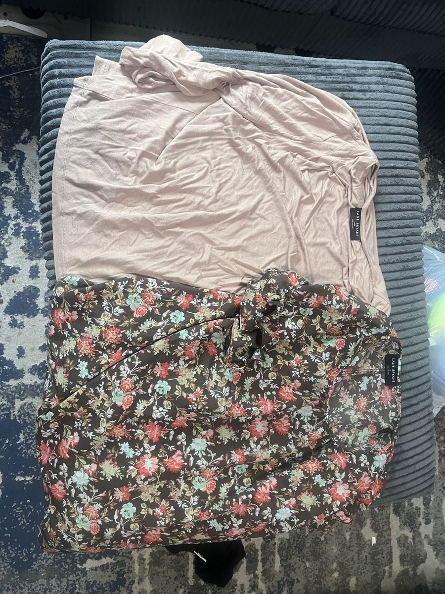 Lane Bryant Women's Plus Size Tops Bundle - Tan & Floral - Size 14/16 and 18/20