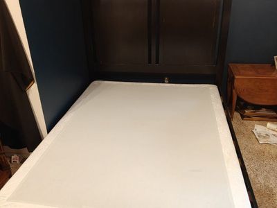 Queen bed