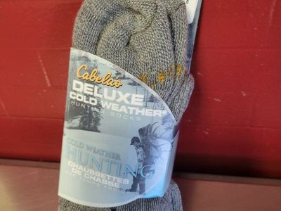 Hunting Socks ~ Cabelas Mens MEDIUM