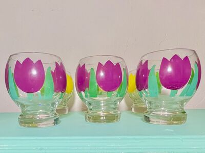 VINTAGE TULIP GOBLETS