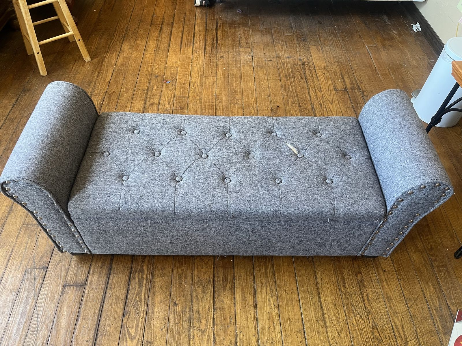 Storage bench/ottoman