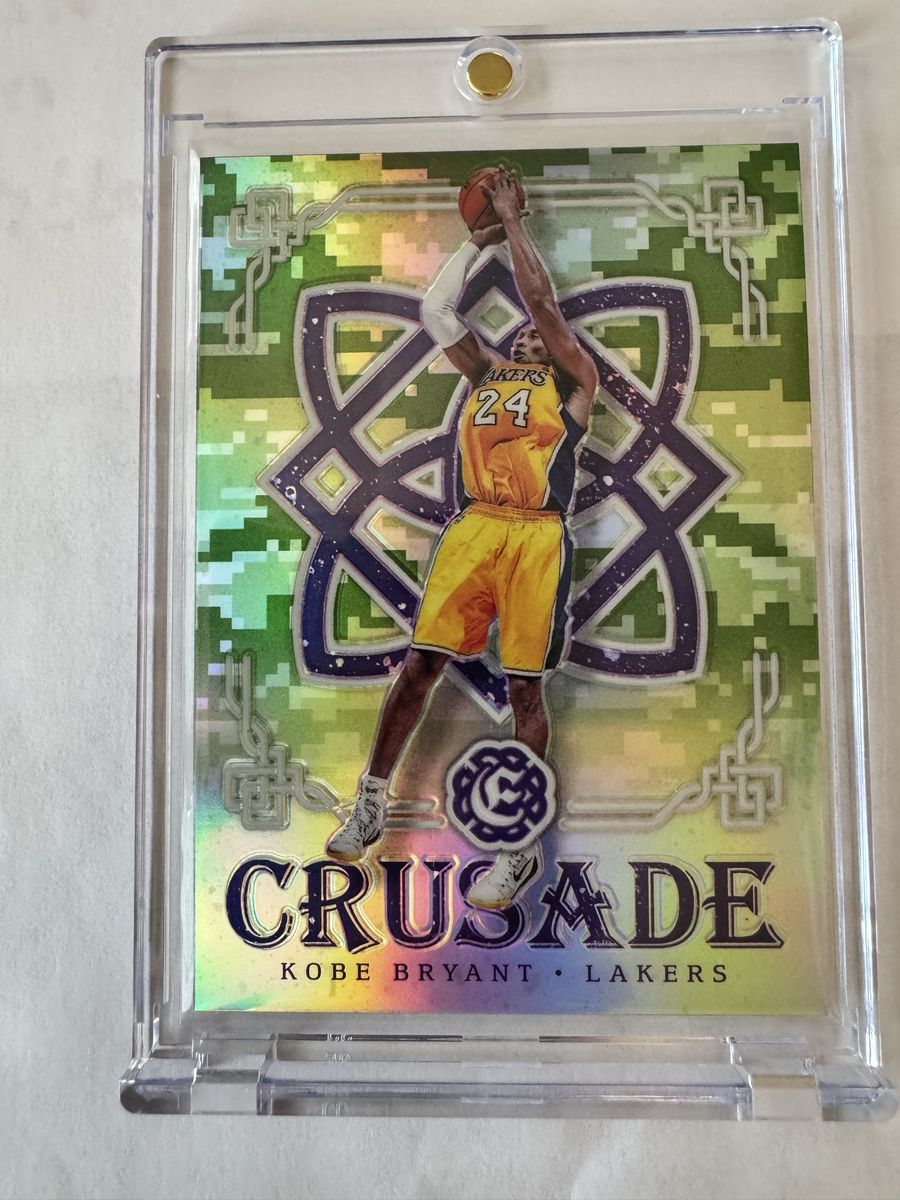 2016-17 Panini Excalibur Basketball Crusade Kobe Bryant #88 Camo Prizm Card