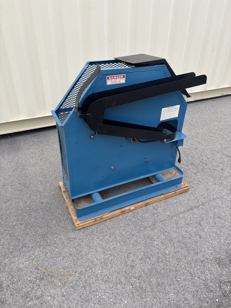 Baseball Or Softball Pitching Machine