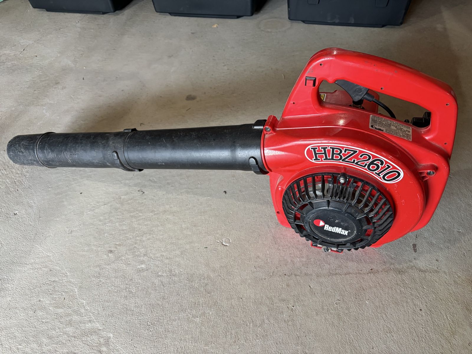 Redmax Leaf blower