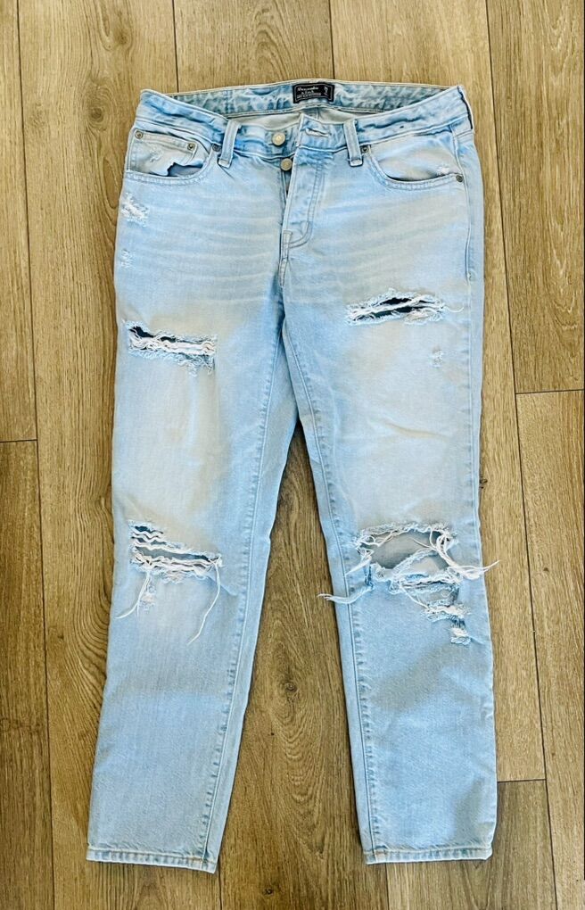 ABERCROMBIE & FITCH JEANS