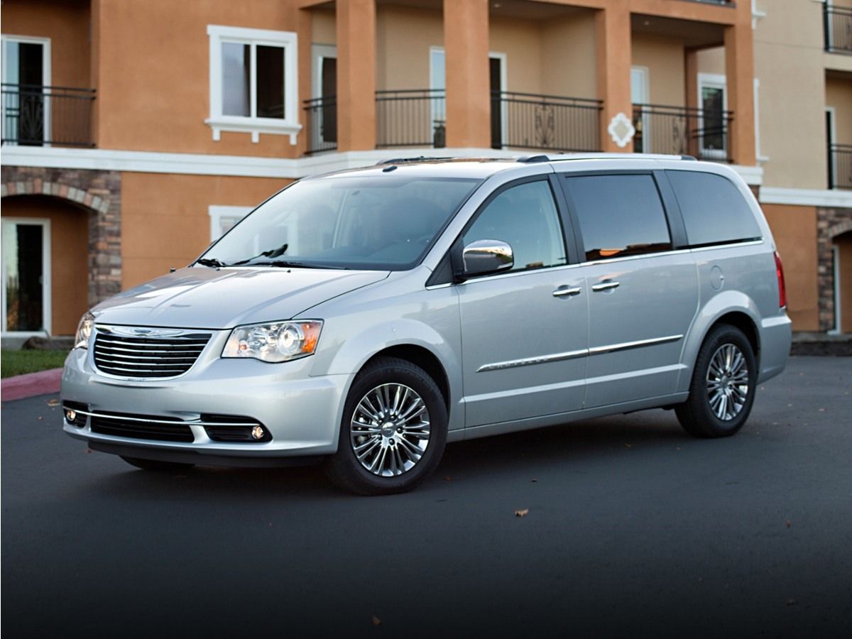 2016 Chrysler Town and Country Touring