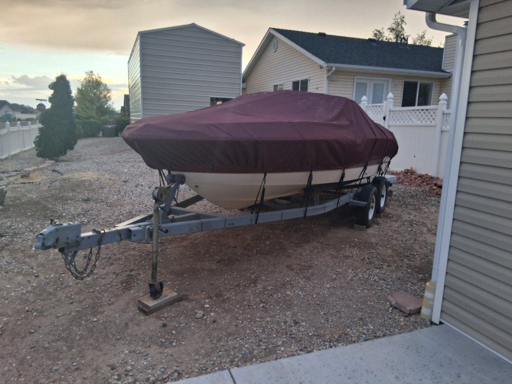 Main image 4
