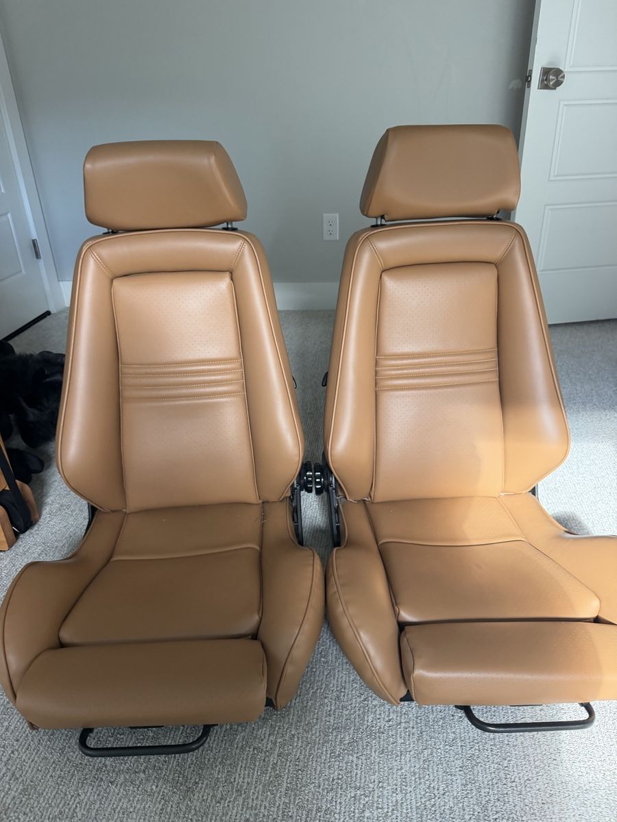 BMW E21 / 2002 Recaro Seats — OEM, Reupholstered