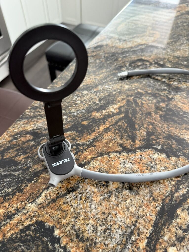 Magnetic phone holder on the neck Telesin MNM-001