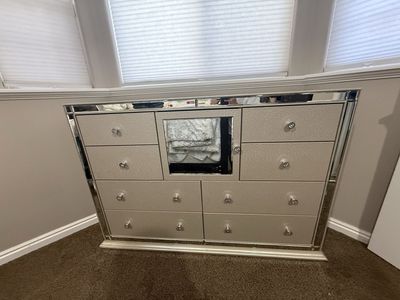 Mirrored & Faux Croc 8-Drawer Dresser with Center Cabinet - Stylish Storage for Bedroom
