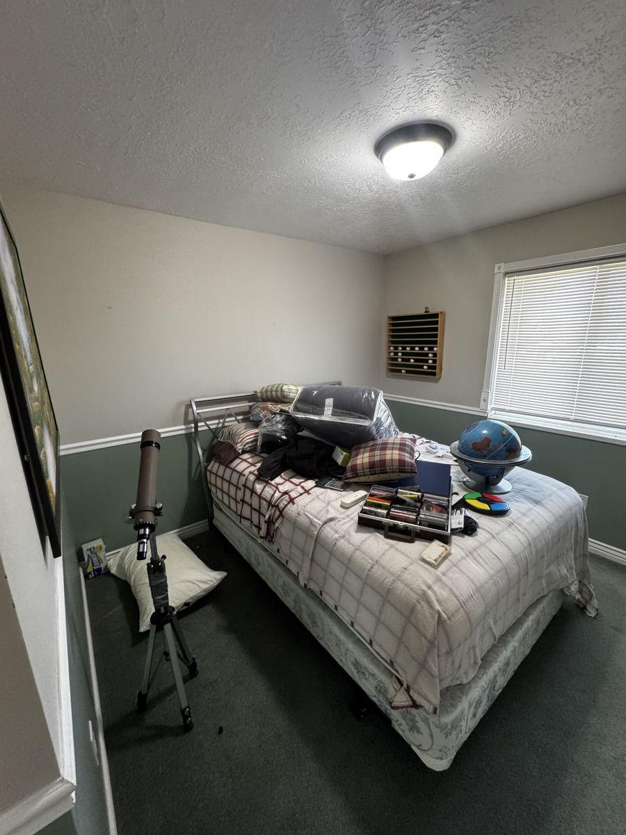Main image 3