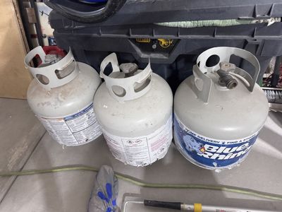 20 lb propane tanks