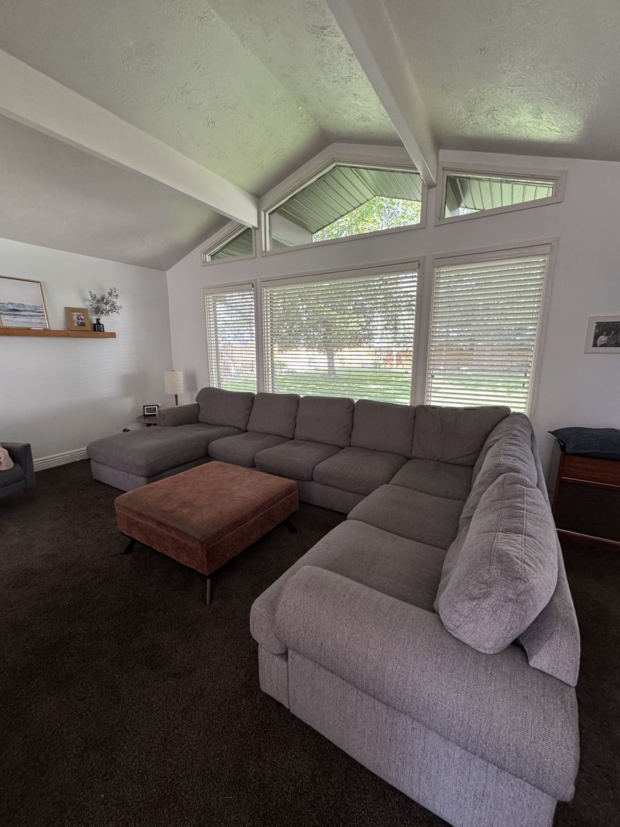 Grey 3 piece sectional w/chaise lounger