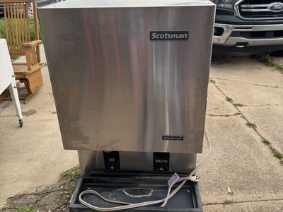 Scotsman Pebble Ice Maker And Water Dispenser