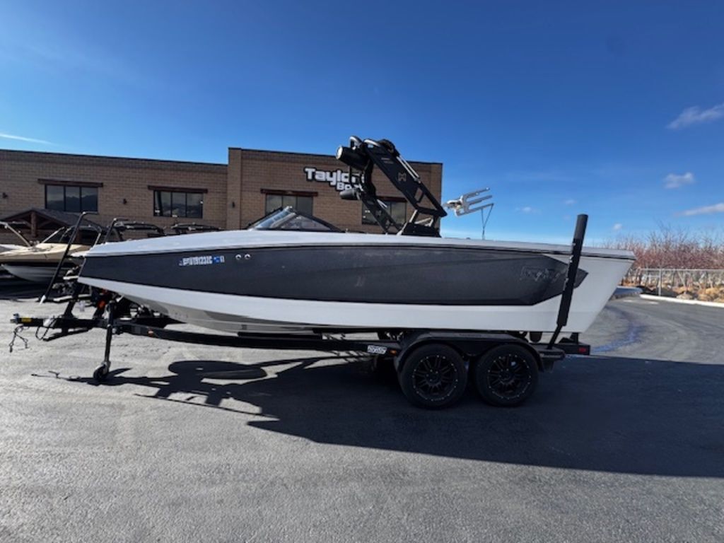 2022 Heyday Wake Boats WTSurf