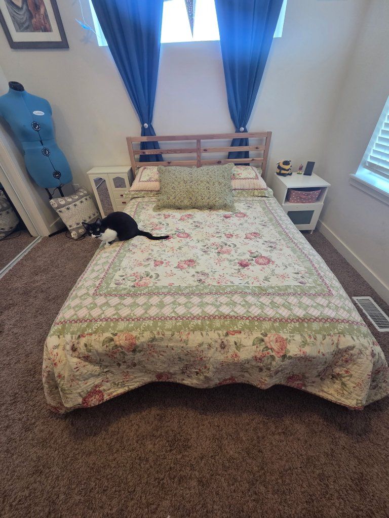 Main image 3