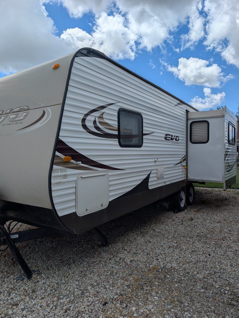 2015 EVO by Forest River