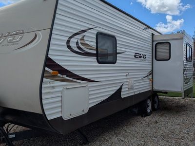 2015 EVO by Forest River