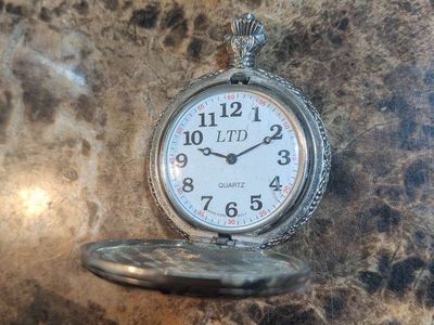 10 LTD Quartz Pocket Watch Silver Tone Train Locomotive Case