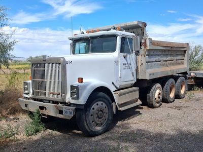1988 International Dump Truck