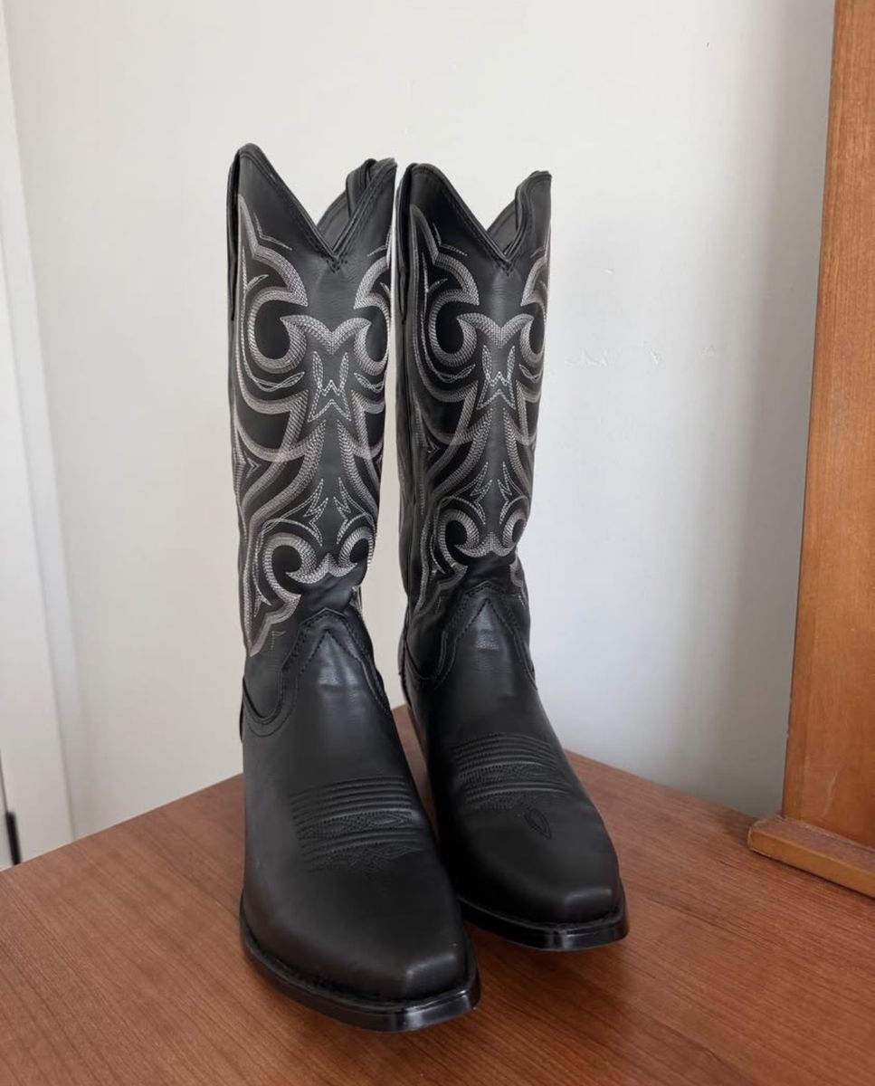 Women’s Cowboy Boots - New, size 10