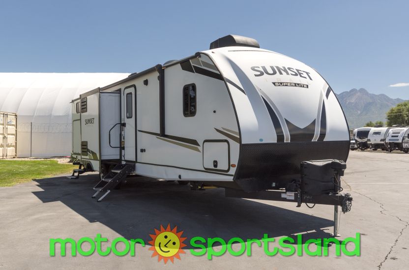 2022 Crossroads Rv Sunset Trail 331BH Rear Living Room Kitchen Island