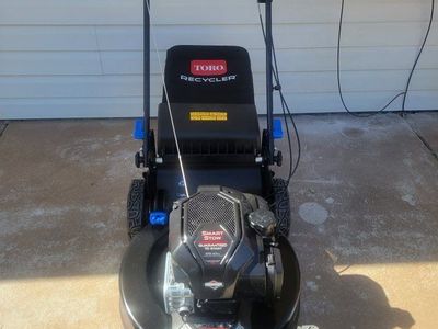 Toro Recycler Max with Personal Pace and Smart Stow 22-in Gas.