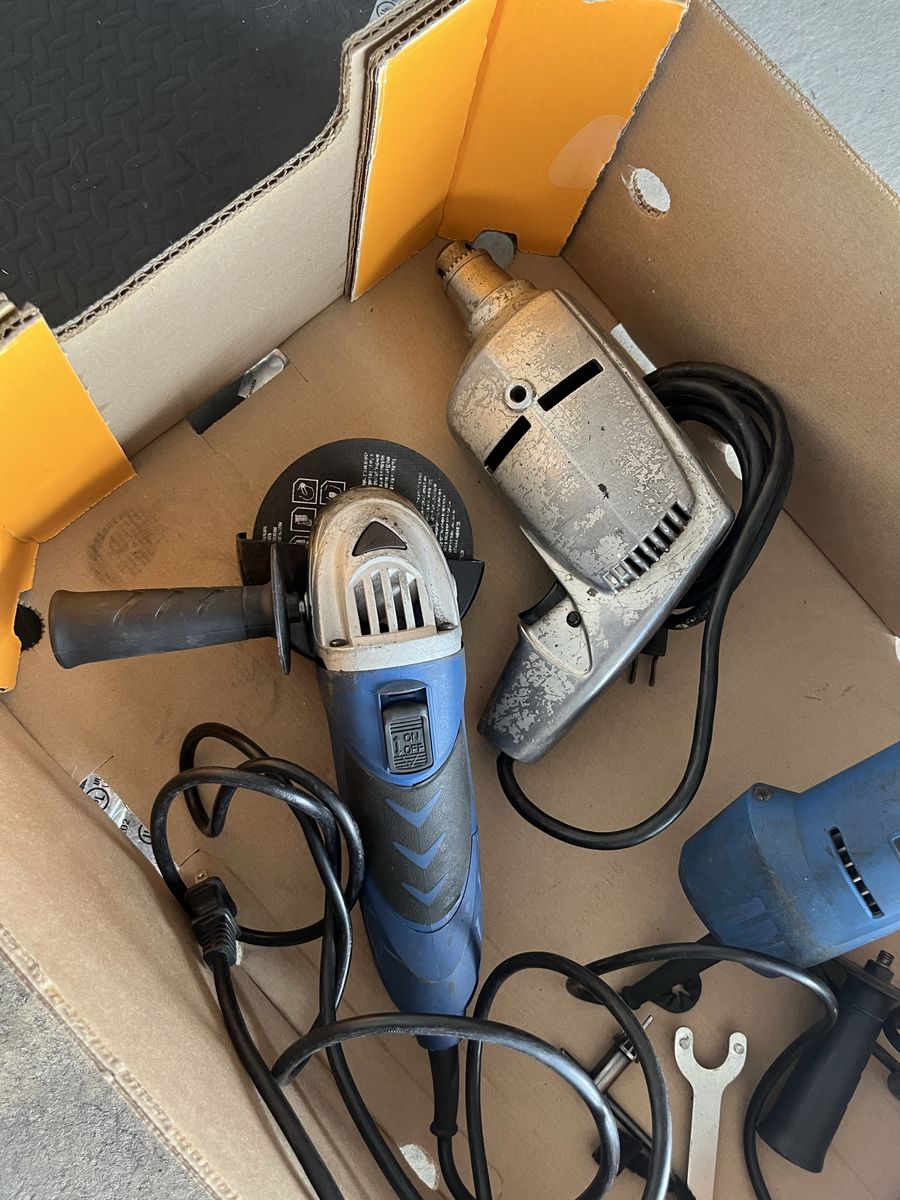 Assorted Electric Power Tools Lot - Angle Grinder, Drills, Mastercraft