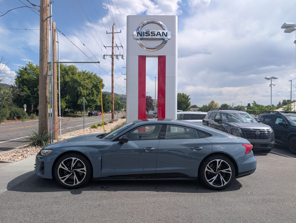 2022 Audi e-tron GT quattro Prestige