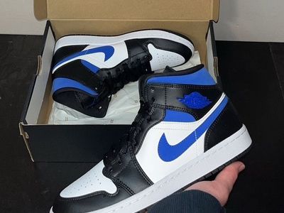 Jordan 1 MID Racer Blue size 7.5 (9W)