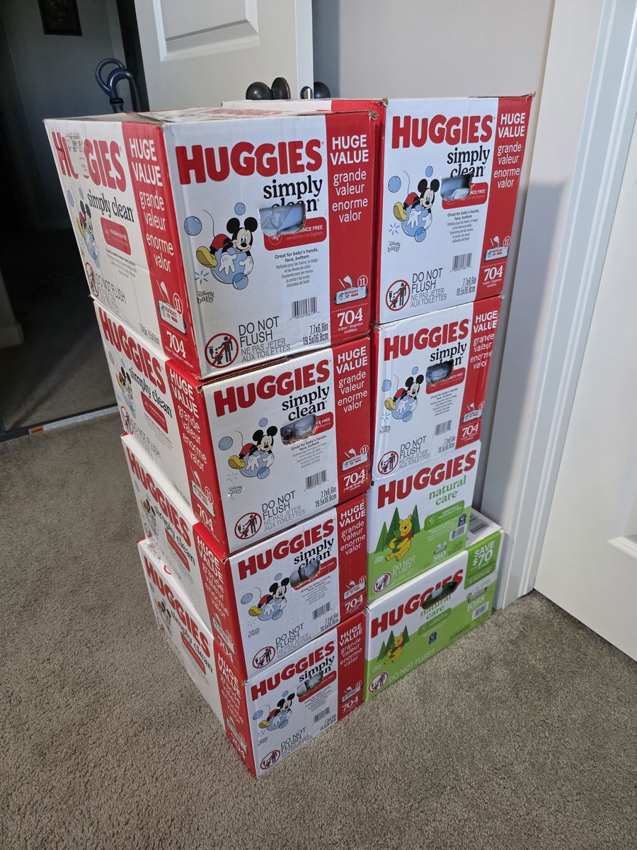 Huggies wipes NEW