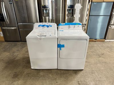 HOTPOINT TOP LOAD WASHER AND DRYER SET