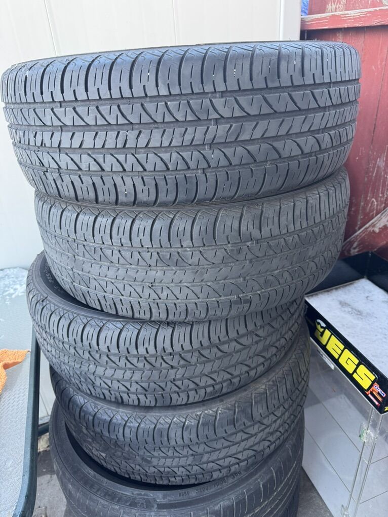 205/55R16 Car Tires